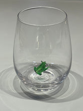 Load image into Gallery viewer, Frog Icon Stemless Wine Glass