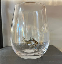 Load image into Gallery viewer, Bull Shark Icon Stemless Wine Glass