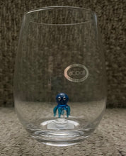 Load image into Gallery viewer, Octopus Icon Stemless Wine Glass
